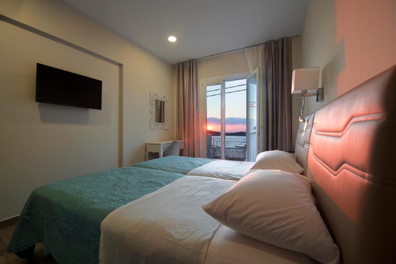 Hyperion Hotel Миртеа Экстерьер фото